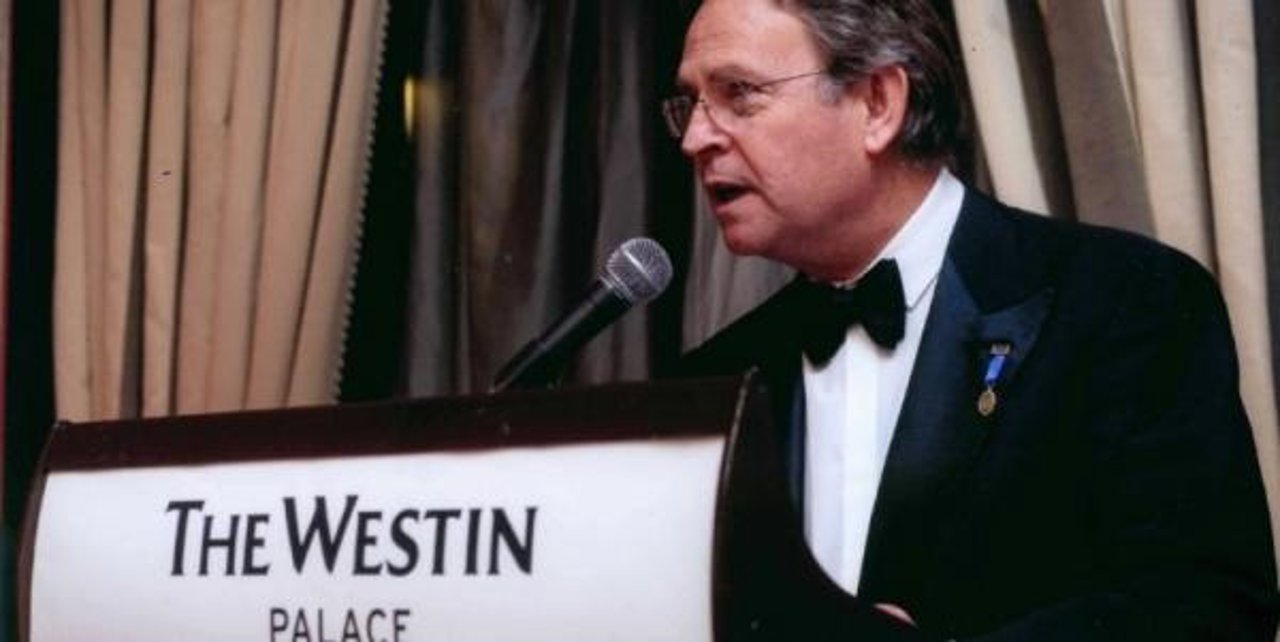 Dr. Salvador Rodríguez-Camps Devís