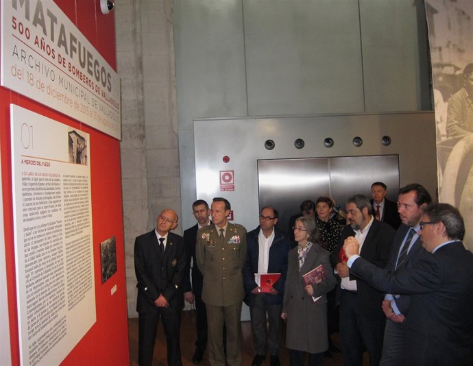 Presentación de la exposición sobre la historia de Los Bomberos