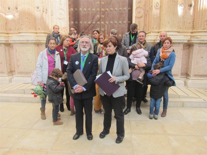 Podemos y la Plataforma de Atención Temprana en el Parlamento