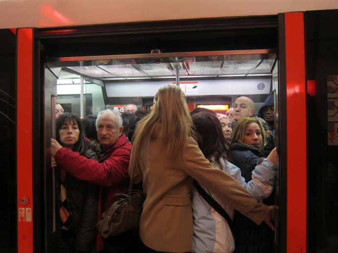 Metroko erabiltzaileak