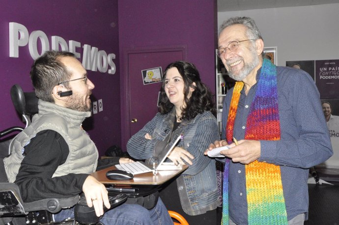 Pablo Echenique, Pedro Arrojo y Esmeralda Gómez, de Podemos Aragón. 