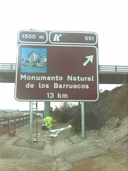Señal de carreteras de Los Barruecos