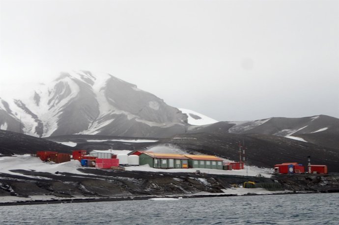 Base Antártica del Ejército de Tierra “Gabriel de Castilla”. 