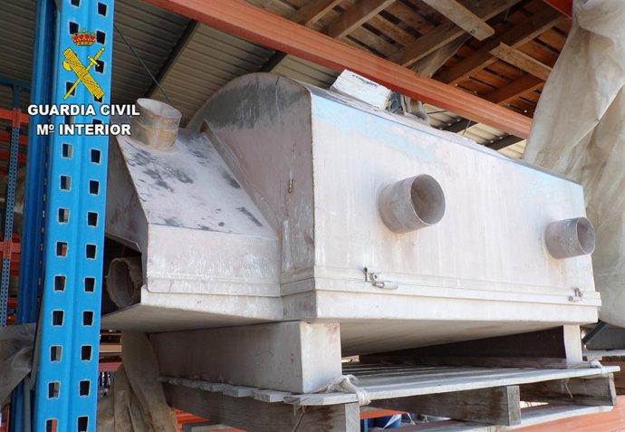 Imagen de la maquinaria cerámica sustraída