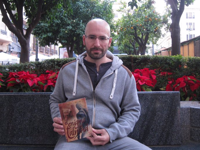 El escritor Antonio Camacho