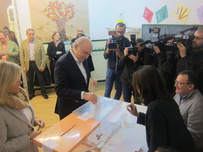 Jorge Fernández vota el 20D