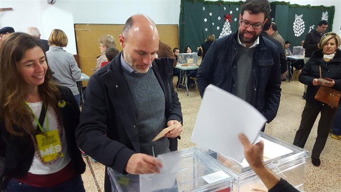 Verger vota en las elecciones generales