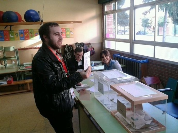 Mendiola ejercer su derecho al voto después de las 10:30