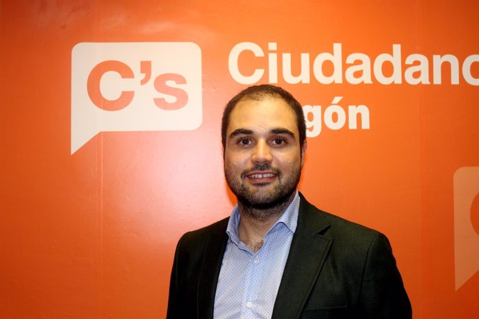 El portavoz de C's Aragón, Rodrigo Gómez