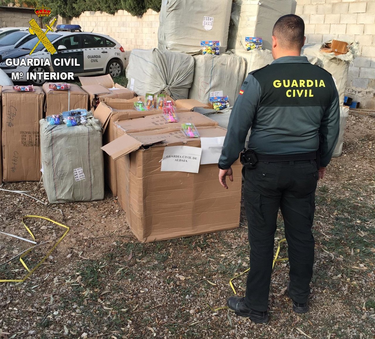 Dos detenidos por intentar robar 10.000 juguetes en La Cova