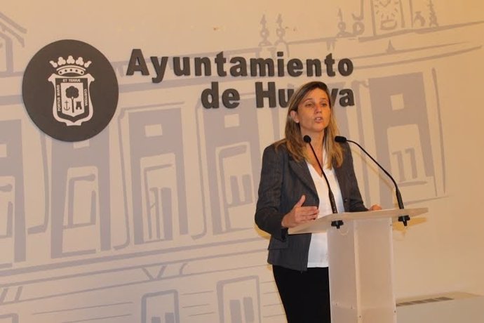La concejala de Economía de Huelva, María Villadeamigo (PSOE).