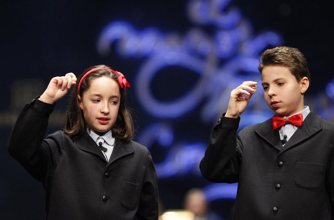 18102, Quinto Premio De La Lotería Nacional. Niños San Ildefonso, Sorteo, Bolsa