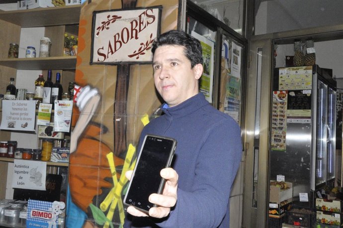 Benito Beltrán ha ganado 6.000 euros con un décimo del 18.102.