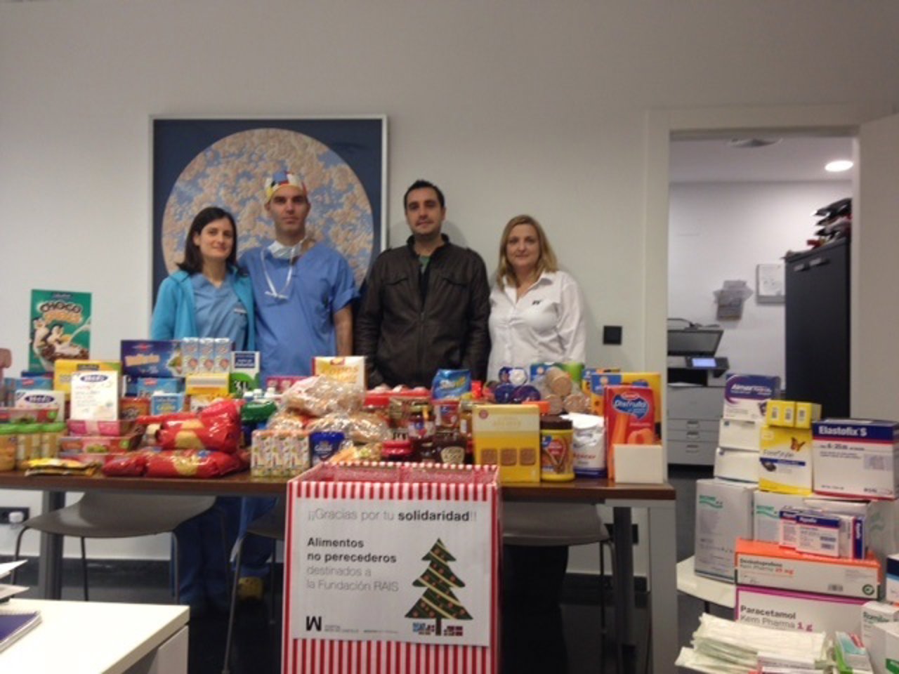 Imagen de la entrega del donativo del Hospital Mesa del Castillo