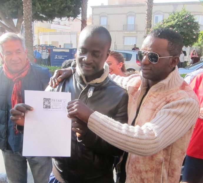 Un joven senegalés agraciado con un décimo de El Gordo