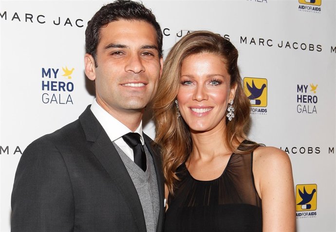 NEW YORK - NOVEMBER 08:  Soccer player Rafa Marquez and his wife Jaydy Michel at