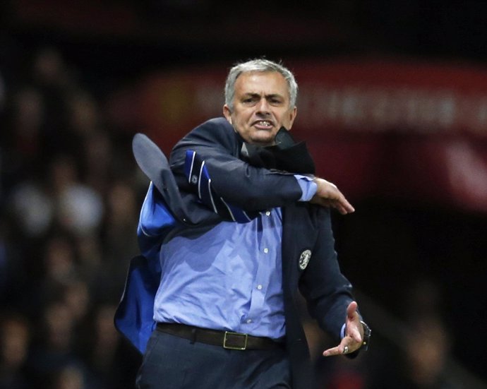 El United rescata un punto en el último aliento ante el Chelsea José Mourinho