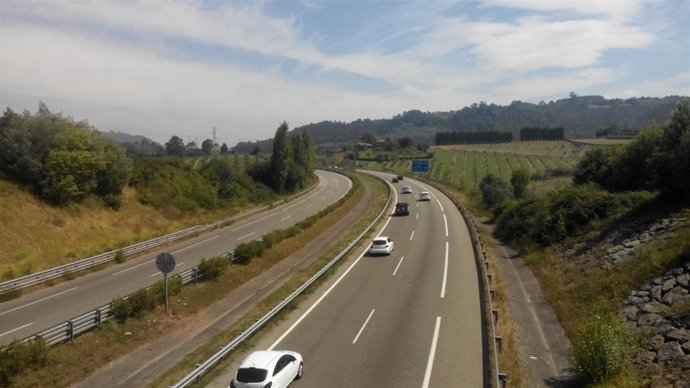 Tráfico en la A-8