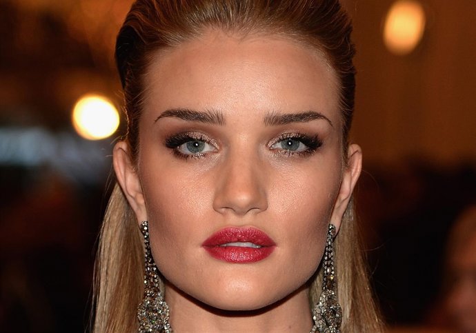 Rosie Huntington-Whiteley 