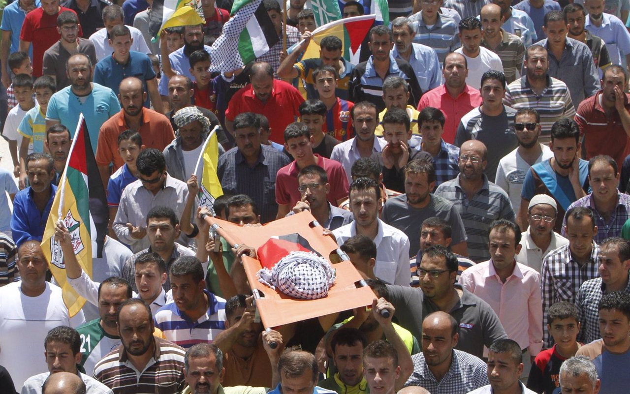 Entierro de Ali Dawabsheh, niño palestino muerto en incendio en Duma