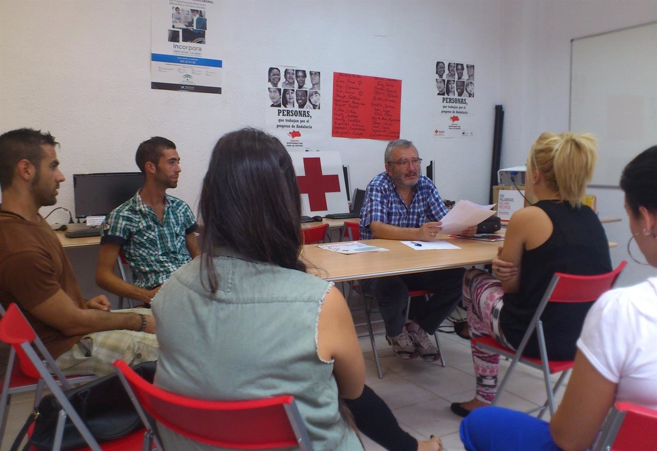 Centro empleo asistencia cruz roja málaga