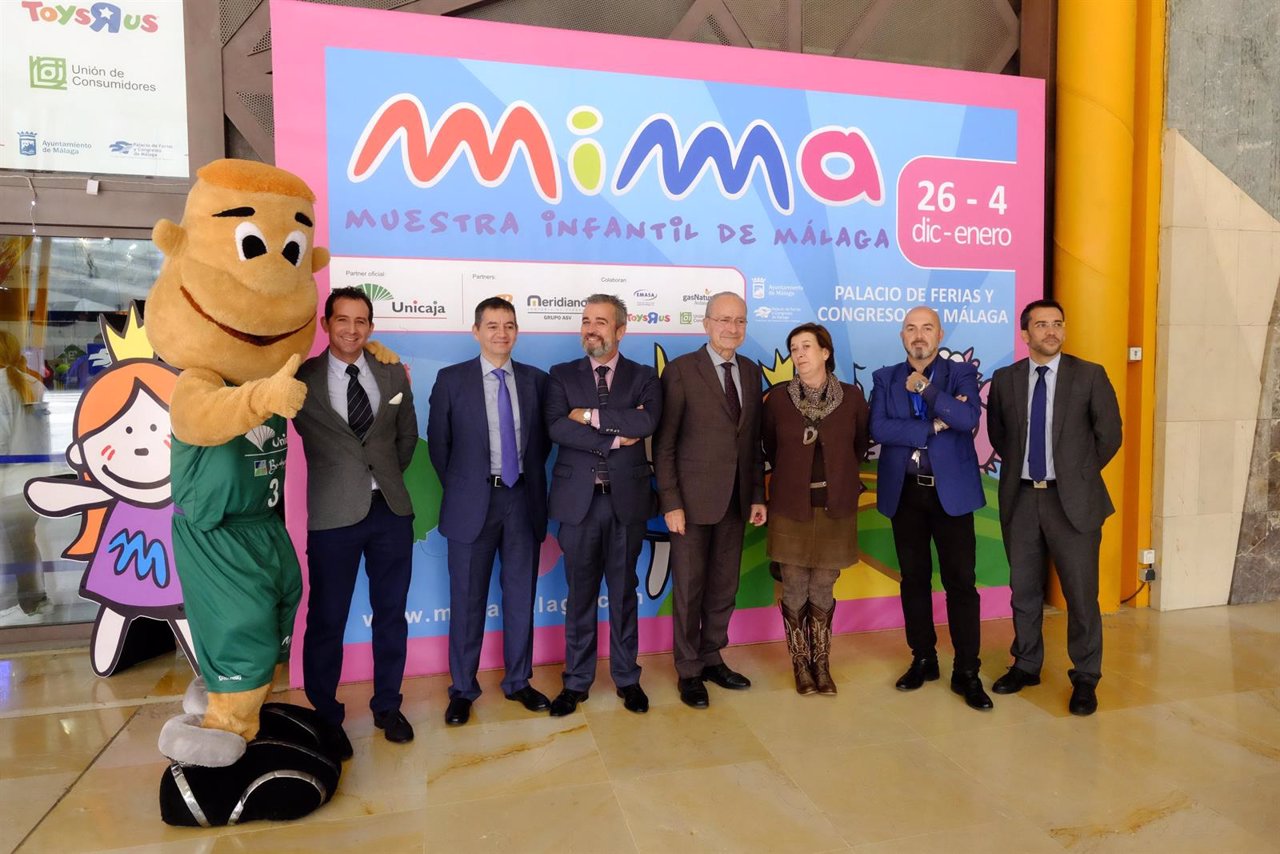 Chicui, Unicaja, y De la  Torre en inauguración de MIMA Muestra Infantil Málaga