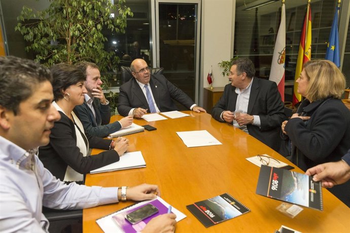 Oria con alcalde de Ribamontán 