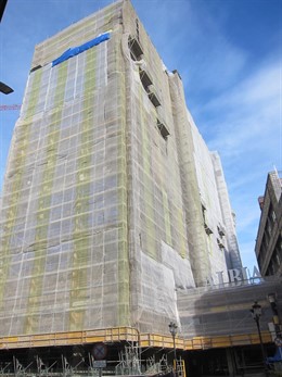 Andamio en edificio en obras
