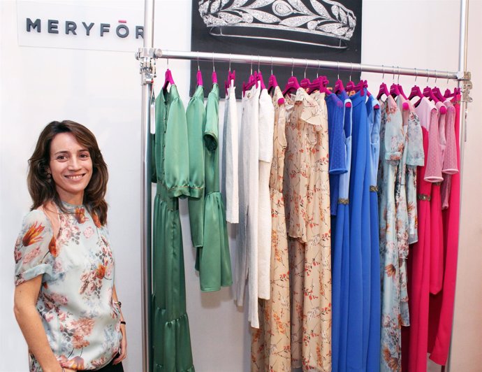 La diseñadora y publicista María del Barco saca al mercado su primera colección.