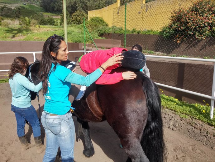 Terapia asistida por caballos, una ayuda para la discapacidad