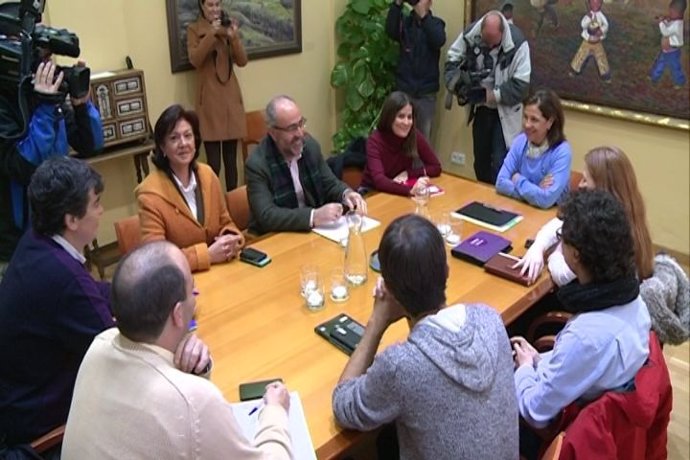 Reunión de Podemos con la consejera de Hacienda