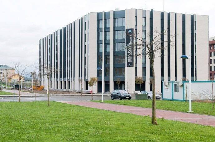 Viviendas sociales de La Caixa en el Primero de Mayo