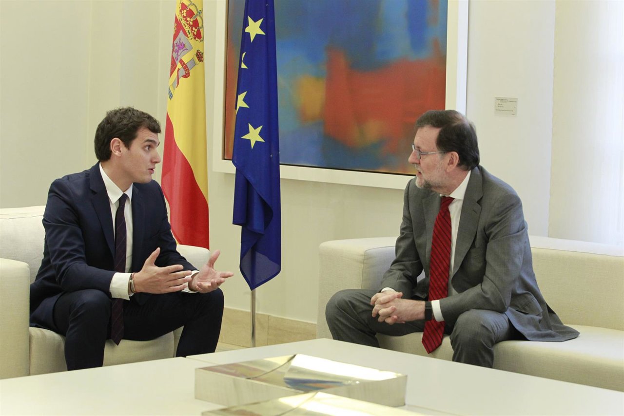 Rajoy recibe a Albert Rivera en Moncloa