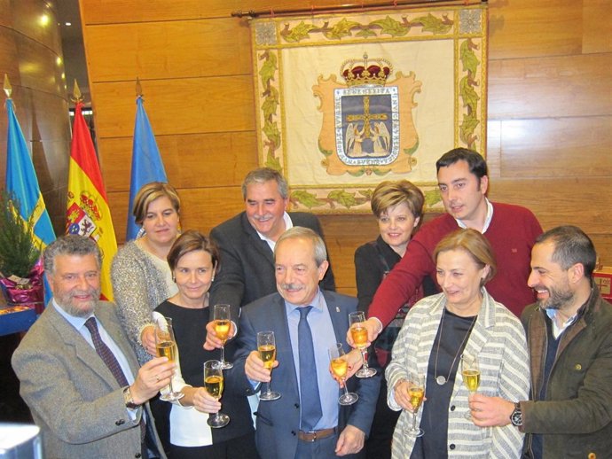 Brindis de alcaldes asturianos en Oviedo 