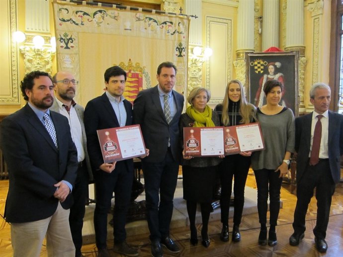 Foto de Familia de los ganadores del Concurso de Escaparates
