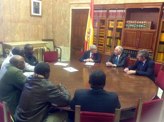 García Lorca y Amat, en la reunión con las asociaciones de inmigrantes