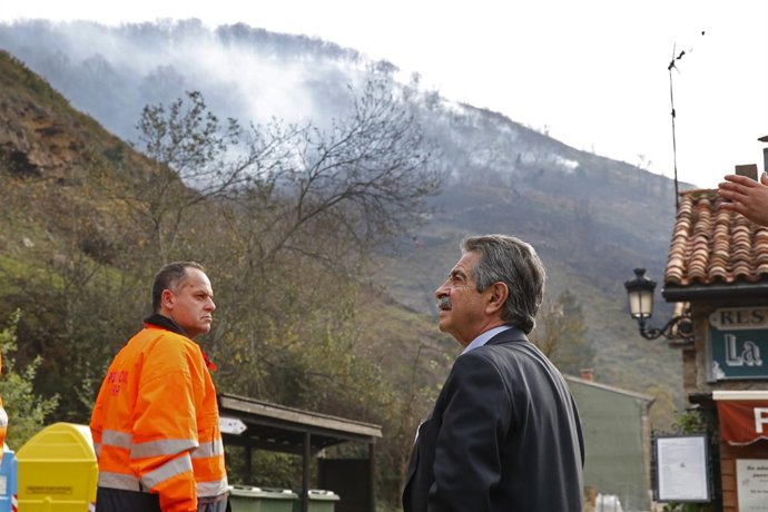 Revila en Bárcena Mayor en la zona de los incendios forestales 