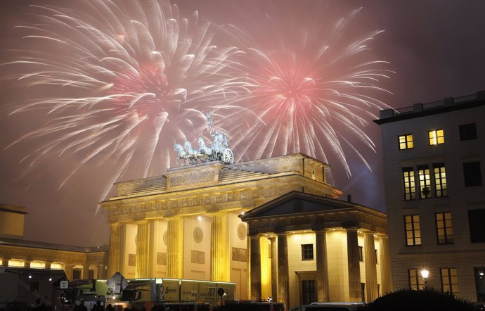 Fuegos artificiales en la Puerta de Brandeburgo