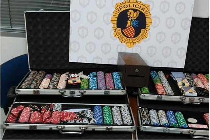 Material intervenido en un local de Crevillent