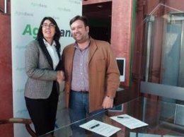 Carmen Sabrí (AgroBank) y Manuel Alfonso Torres (Infaoliva)