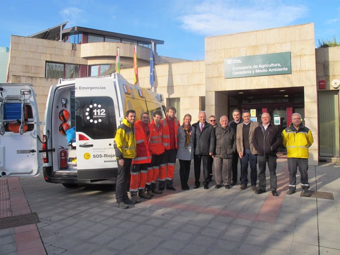 Ceniceros entrega nueva ambulancia de Cruz Roja