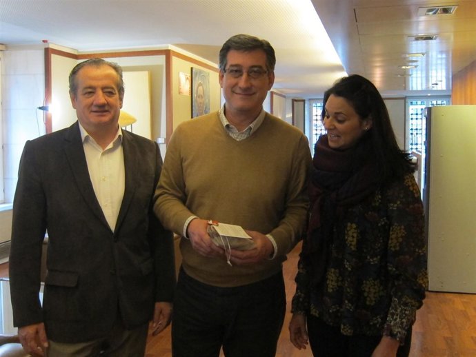 Los diputados de Ciudadanos Asturias, Nicanor García, Ignacio Prendes y Diana Sá