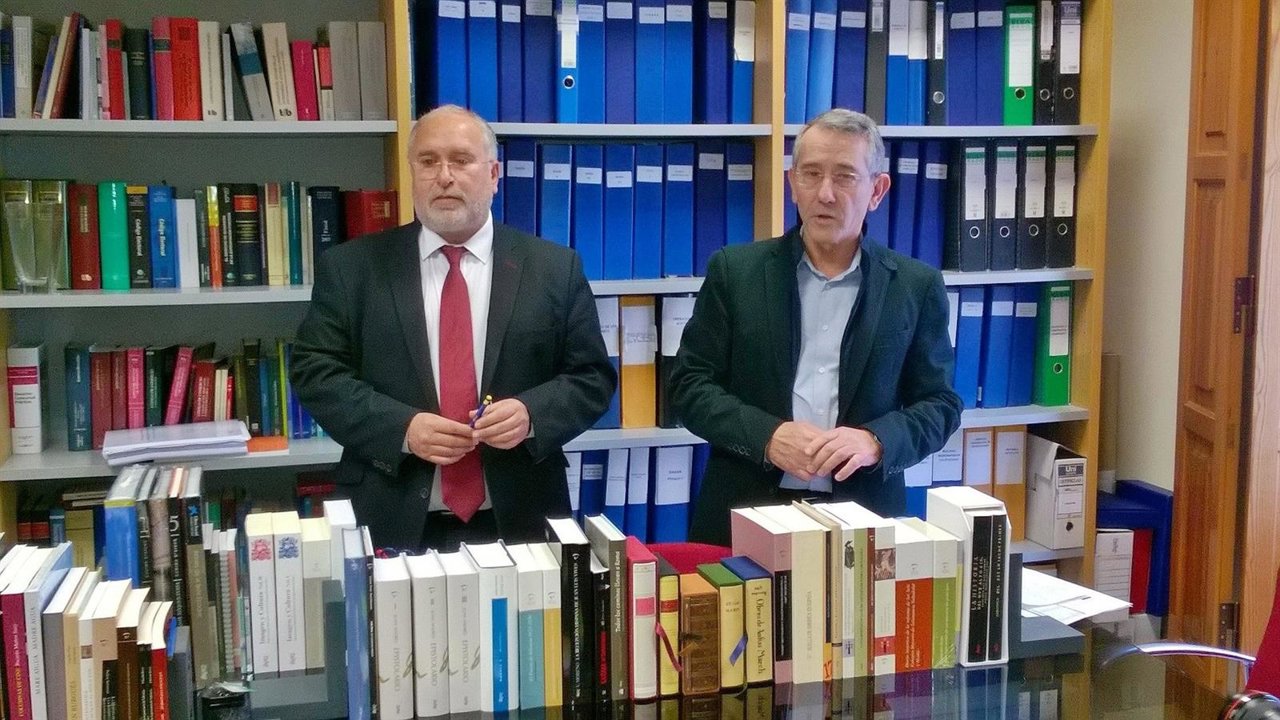 La Generalitat ha presentado los 60 libros que componen cada lote