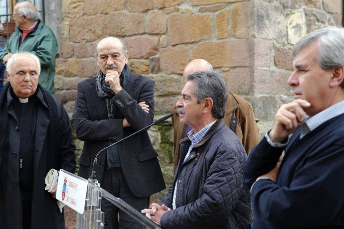 Miguel Ángel Revilla en Carmona