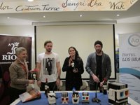 Within Temptation ofrecerá esta noche un concierto "energético" y "heavy" para "celebrar la fiesta de la vida"