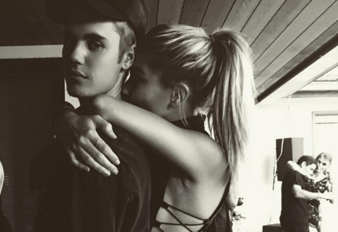 Justin Bieber comienzae el 2016 muy acaramelado con Hailey Baldwin