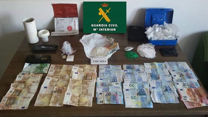 Material intervenido por la Guardia Civil