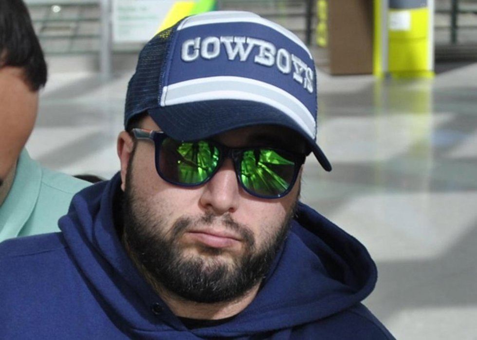 Kiko Rivera amenaza dejar Twitter críticas contra su perrita Flamenca