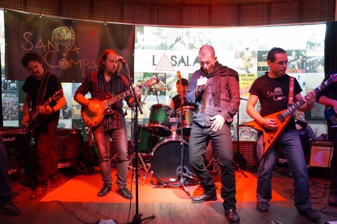Grupo de rock granadino Santa Compaña