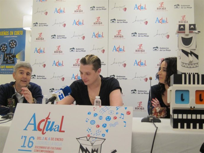John Newman, en rueda de prensa